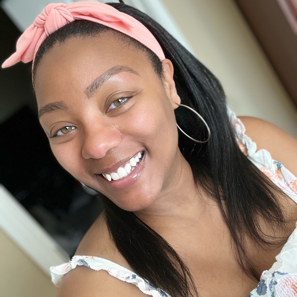 Meet your Posher, Nedra - Picture 2 of 3